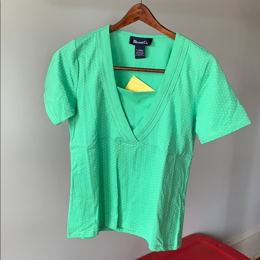 DENIM&Co green polka dot top